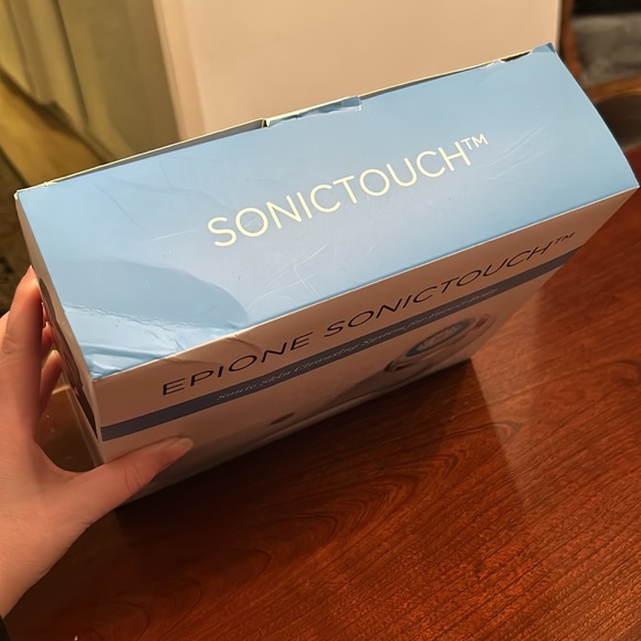 NEW NEVER USED EPIONE BEVERLY HILLS SONIC TOUCH CLEANSING SYSTEM - Picture 3 of 10